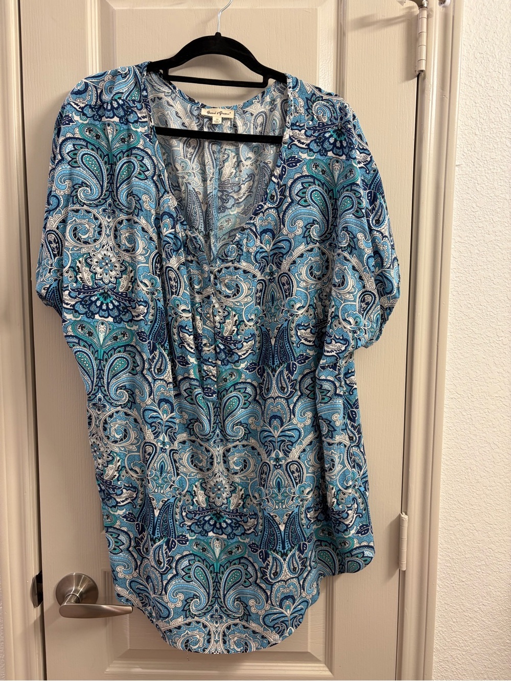 grand & greene Blue Paisley V-Neck Tunic